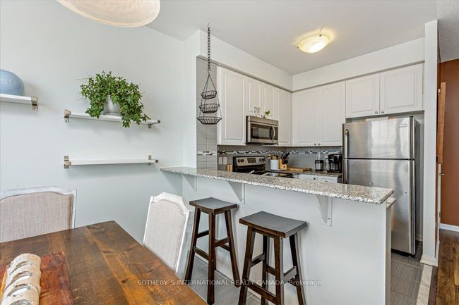 306 - 52 Harvey Johnston Way, Condo with 2 bedrooms, 1 bathrooms and 1 parking in Whitby ON | Image 8