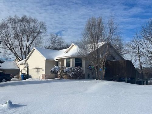 6066 259th St, Wyoming, MN, 55092-7315 | Card Image