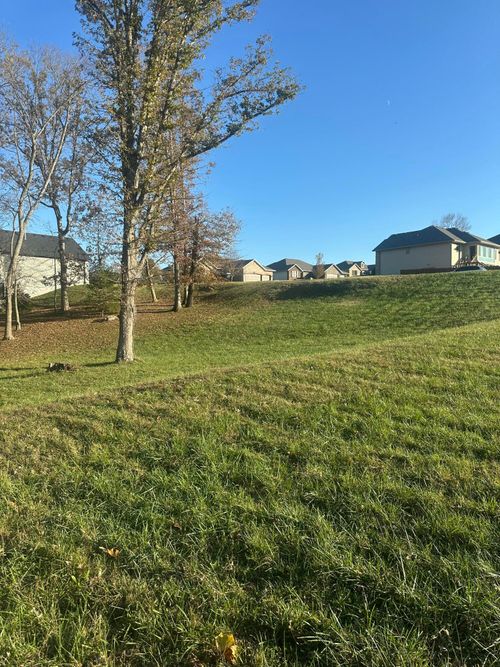 857 E Richmond Way, Nixa, MO, 65714-9188 | Card Image
