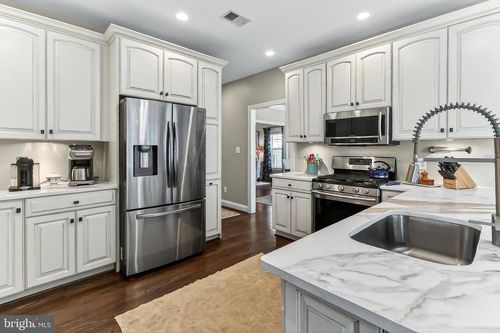 4004 9th St S, ARLINGTON, VA, 22204-1554 | Card Image