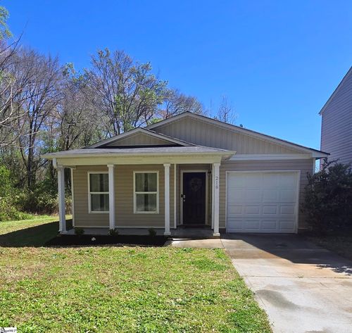 218 N Florida Ave, Greenville, SC, 29611-5019 | Card Image