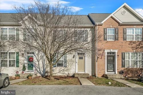 8813 Hillside Way, WAYNESBORO, PA, 17268 | Card Image