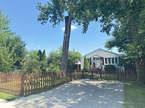 4329 Scott St, Schiller Park, IL, 60176-1429 | Card Image
