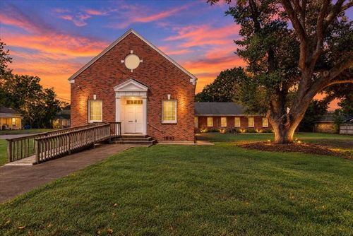 530 Church St, Navasota, TX, 77868-3904 | Card Image