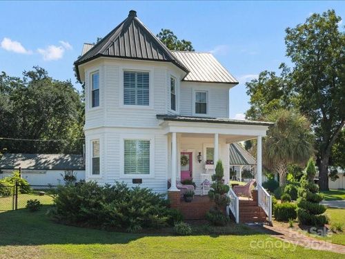 107 S Craig St, Chesterfield, SC, 29709-1705 | Card Image