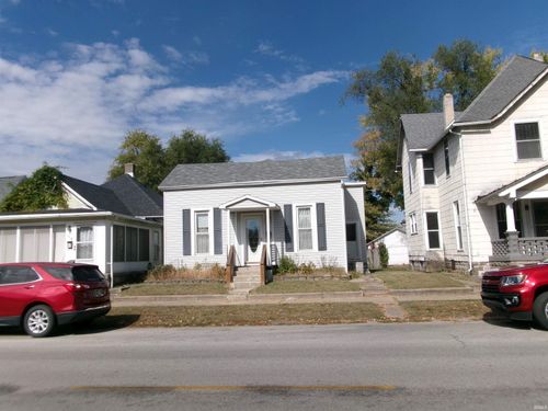 114 W 7th St, Peru, IN, 46970-2127 | Card Image