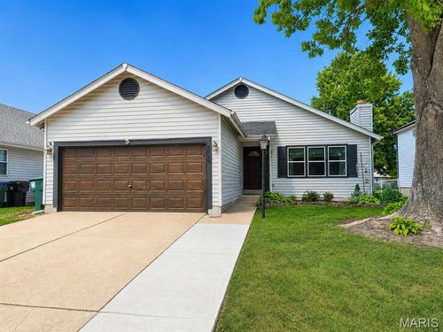 5070 Danielle Drive, St Charles, MO, 63304 | Card Image