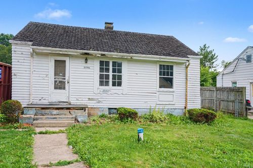 19796 Gilmer St, South Bend, IN, 46614-5608 | Card Image