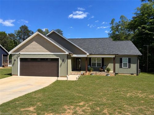 4398 Nc Highway 135, Stoneville, NC, 27048-7601 | Card Image