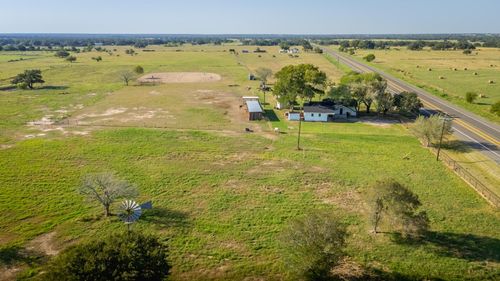 3971 Us Highway 77 S, Hallettsville, TX, 77964-5090 | Card Image