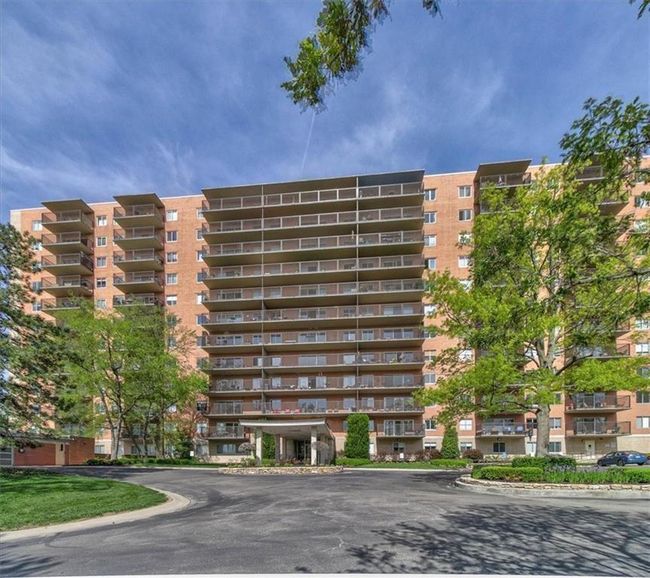 APT-210-211 - 4550 Warwick Blvd, Condo with 3 bedrooms, 3 bathrooms and null parking in Kansas City MO | Image 16