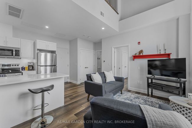 10 - 405 Merritt St, Condo with 2 bedrooms, 2 bathrooms and 1 parking in Saint Catharines ON | Image 13