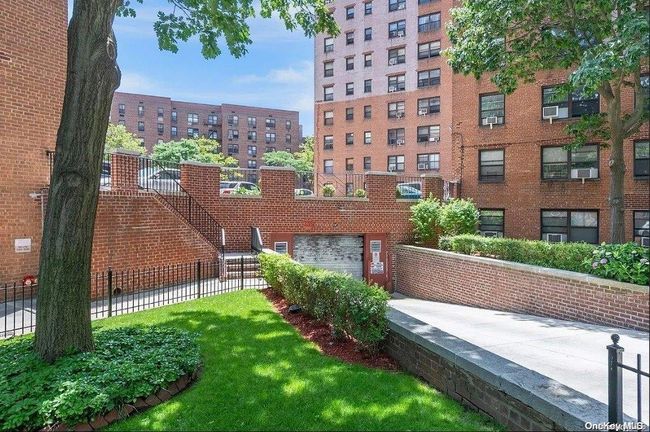 APT-11W - 99-72 66 Th Rd, Home with 1 bedrooms, 1 bathrooms and null parking in Rego Park NY | Image 14