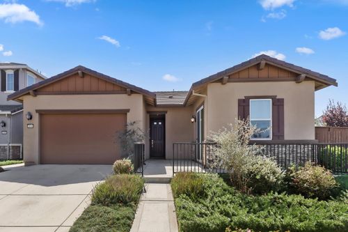 2554 Chamberlain Ct, Woodland, CA, 95776-5521 | Card Image