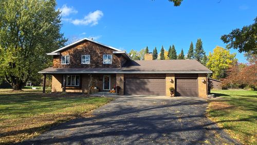 812 Eastview Dr, Antigo, WI, 54409-8706 | Card Image