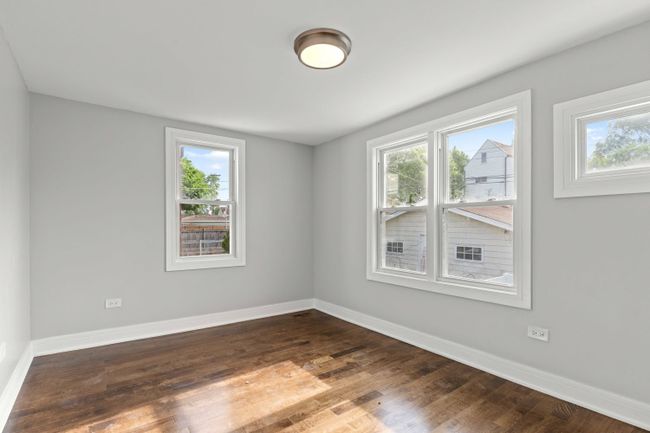 3307 S Leavitt St, House other with 7 bedrooms, 2 bathrooms and 1 parking in CHICAGO IL | Image 9