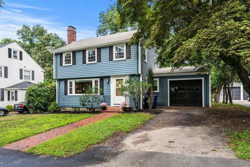 61 Elm St, Milton, MA, 02186-3108 | Card Image