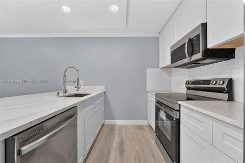 151 Heritage Way, West Palm Beach, FL, 33407-6867 | Card Image