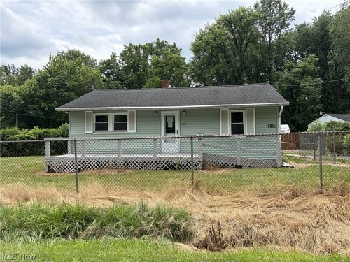 2418 Hillstock Ave, Akron, OH, 44312-2459 | Card Image