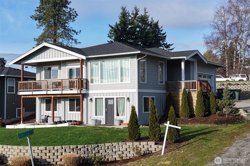 1575 Kingsley Ave, Blaine, WA, 98230-5511 | Card Image