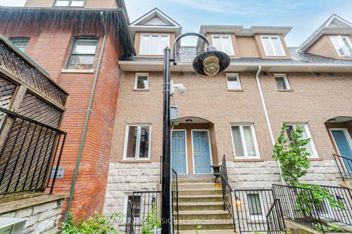 10-228 St George St, Toronto, ON, M5R2N5 | Card Image