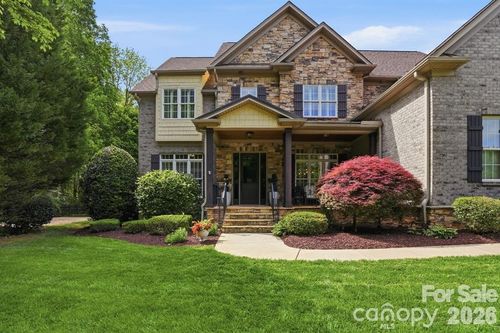 1401 Tara Plantation Blvd, Monroe, NC, 28110-8358 | Card Image