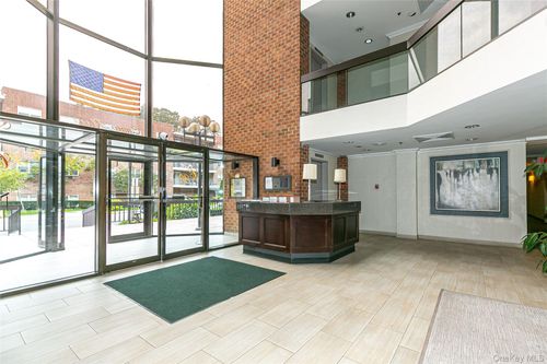 apt-223-1 Ipswich Ave, Great Neck, NY, 11021-3262 | Card Image