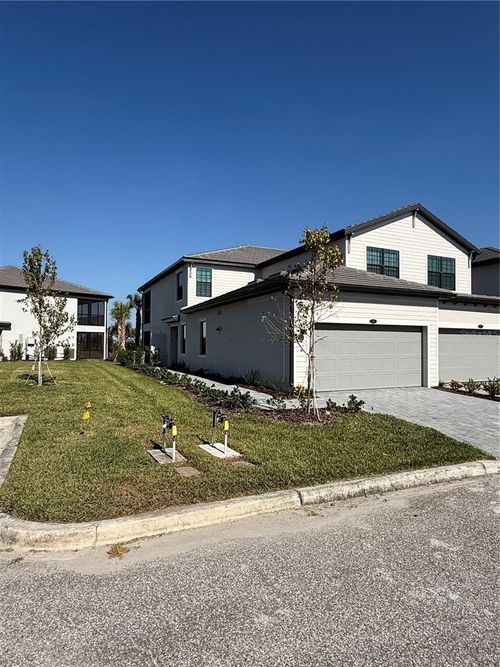 unit-101-5624 Summit Pointe Cir, Bradenton, FL, 34210-7010 | Card Image
