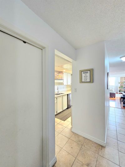 301 - 11881 88 Ave, Condo with 2 bedrooms, 1 bathrooms and 1 parking in Delta BC | Image 3