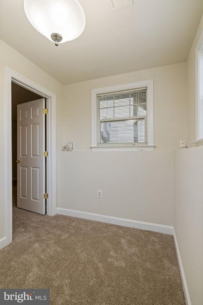 8011 Duck Pond Ter, Townhouse with 4 bedrooms, 3 bathrooms and null parking in MANASSAS VA | Image 25