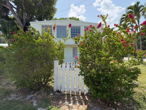 70 Shoreland Dr, Key Largo, FL, 33037-4716 | Card Image