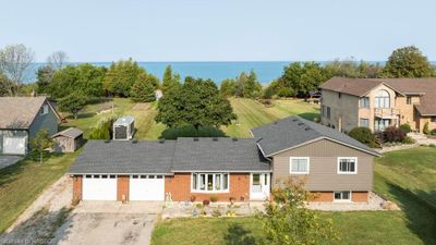 734 Lake Range Dr, House other with 3 bedrooms, 2 bathrooms and 8 parking in Kincardine ON | Image 1