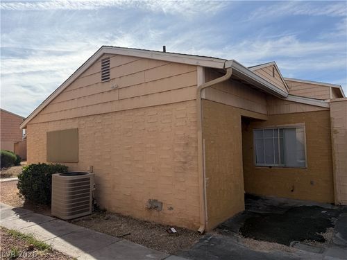apt-b-5206 Golden Ln, Las Vegas, NV, 89119-1843 | Card Image