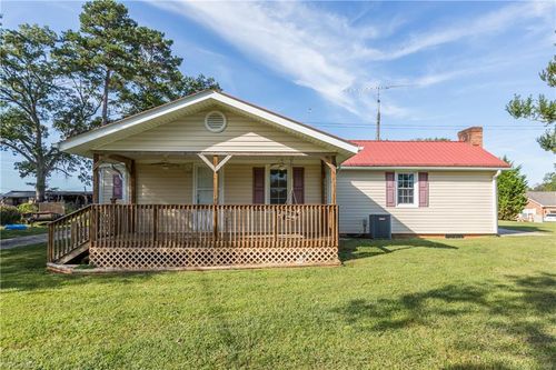 8108 Nc 268, Dobson, NC, 27017-8288 | Card Image