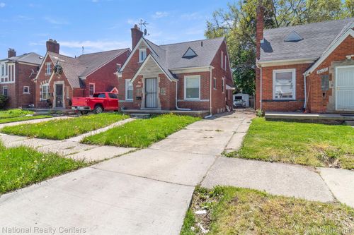 15044 Young St, Detroit, MI, 48205-3658 | Card Image