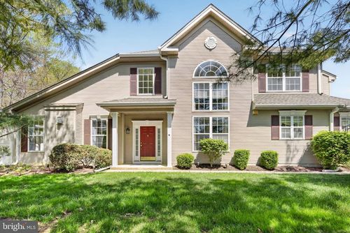 1 Warwick Rd, West Windsor, NJ, 08550-3282 | Card Image