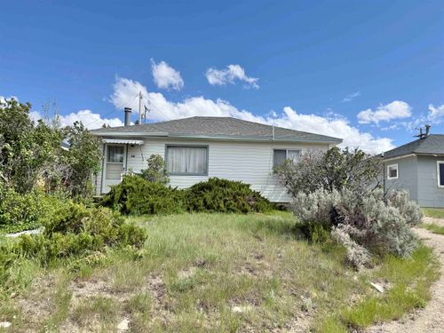 418 Carbon St, Kemmerer, WY, 83101-3009 | Card Image