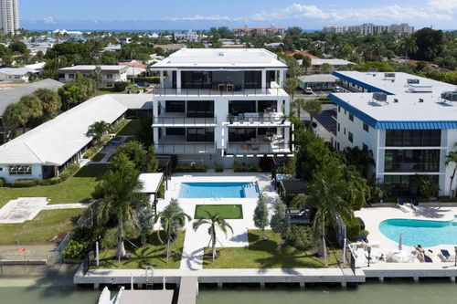 201-2323 Lake Dr, Riviera Beach, FL, 33404-5762 | Card Image