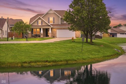 611 Melrose Ct, Greenfield, IN, 46140-7276 | Card Image