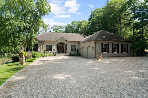 45 Shaker Ct, Guilford, CT, 06437-1256 | Card Image