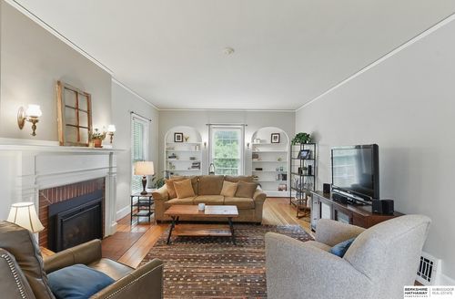 5119 Hamilton St, Omaha, NE, 68132-1408 | Card Image