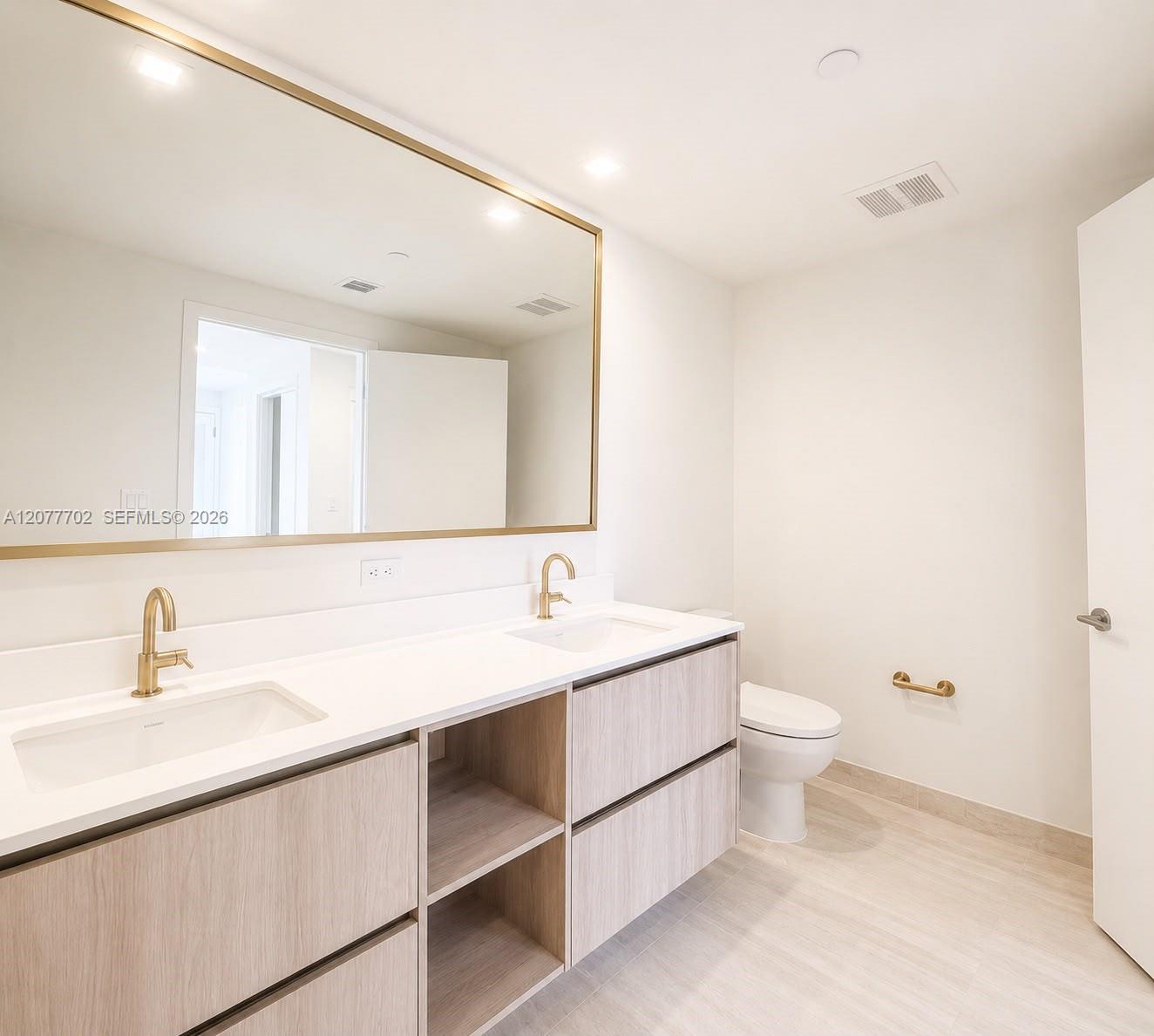 Residential Lease in Miami 5