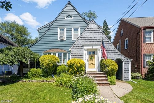 706 Balsam Way, Union, NJ, 07083-7410 | Card Image