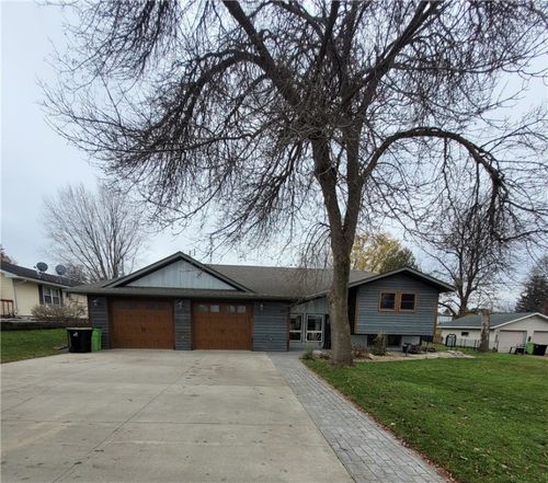 222 Ayers St, Neillsville, WI, 54456-1712 | Card Image