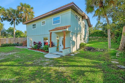 934 N Halifax Ave, Daytona Beach, FL, 32118-3733 | Card Image