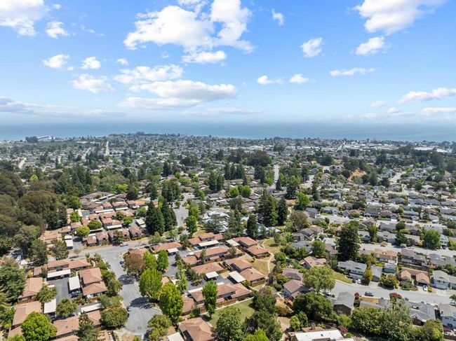 155 Peach Ter, Townhouse with 2 bedrooms, 2 bathrooms and null parking in Santa Cruz CA | Image 26
