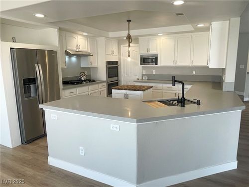 2704 Coventry Green Ave, Henderson, NV, 89074-3390 | Card Image