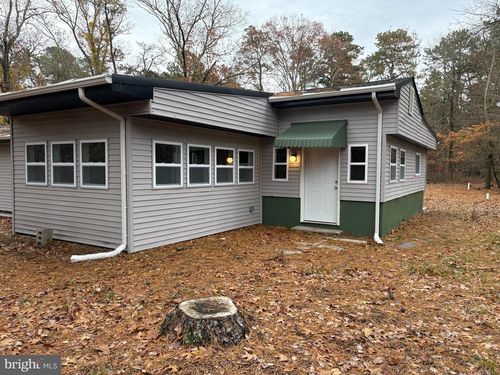 6 Rockland Ave, BROWNS MILLS, NJ, 08015-4431 | Card Image