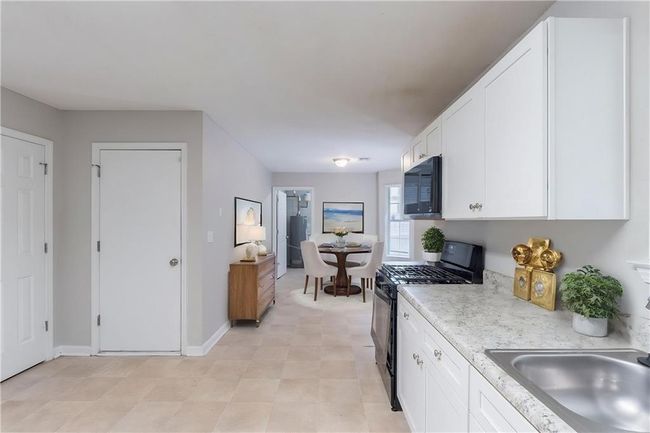 3075 Oakvale Hts, House other with 3 bedrooms, 3 bathrooms and null parking in Decatur GA | Image 14