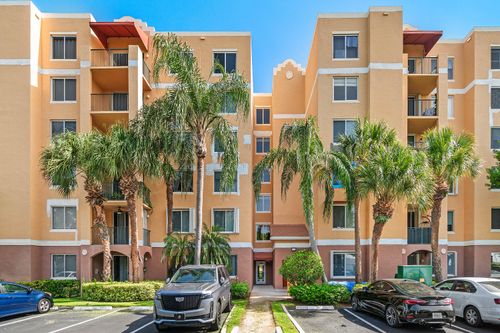 102-1000 Scotia Dr, Hypoluxo, FL, 33462-7038 | Card Image